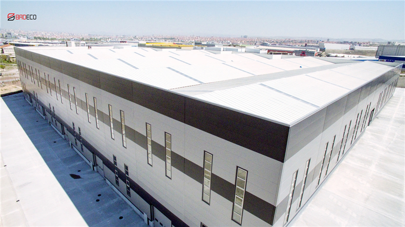 The Sandwich Panel Warehouse Project in Chile